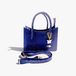 Shopper Mini Arya Color Azul rey Grabado Geométrico Cartera